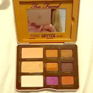 Too Faced Peanut Butter and Jelly Palette